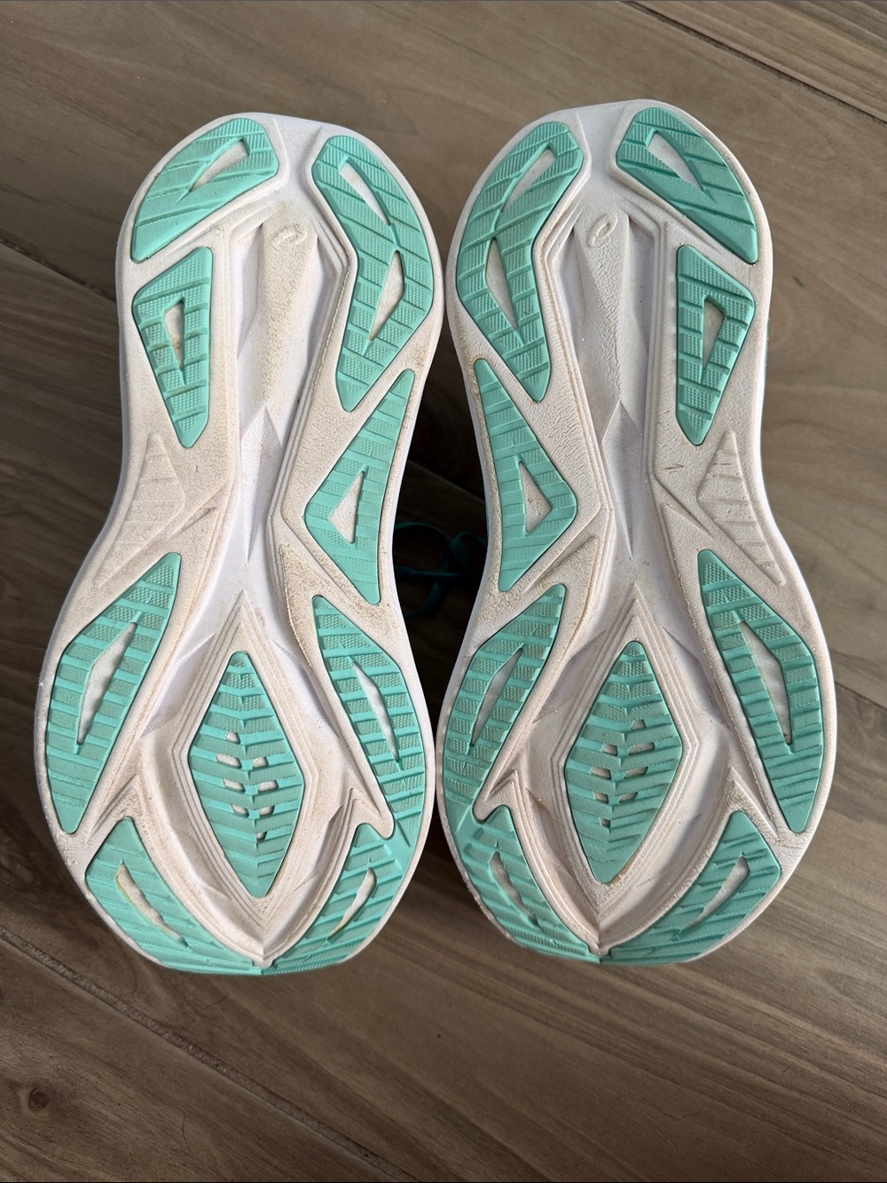 Asics Superblast 2 size 6.5 men/ 8 women - Picture 8 of 8